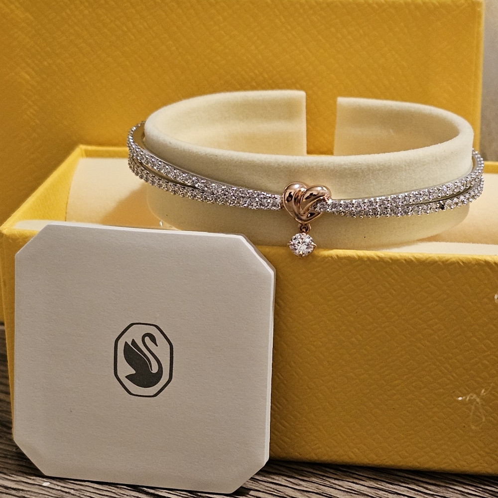 Swarovski womans bracelet